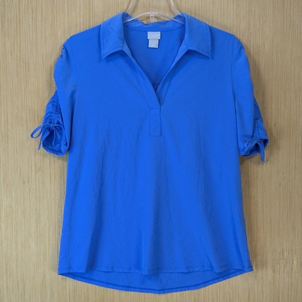 Chicos Zenergy Preppy Athleisure Office Travel V-Neck Top Size M Blue Stretch